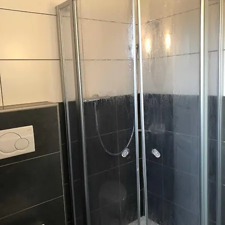 Haus Wattliebe _ Kuschelige Fewo I Lejlighed Utersum